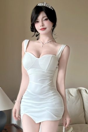 Women's Low-Cut Deep V-Neck Bodycon Slip Dress - Slim Fit Waist-Cinching Nightclub Style for a Sexy Look