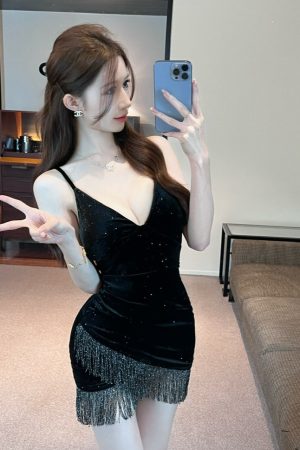 Women's Low-Cut Deep V-Neck Velvet Slip Dress - Slimming Waist-Cinching Design for Nightclub and Party Style