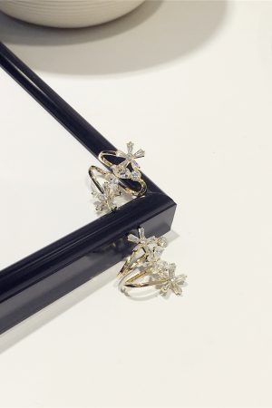 Women's Non-Pierced Diamond-Inlaid Butterfly Flower Metal Ear Clips - Fairy Sweet Temperament Cute Earrings