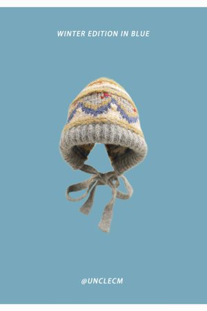 Women's Oversized Knitted Wool Beanie Hat - Blue Ear-Protecting Design for Autumn and Winter, Flattering Style