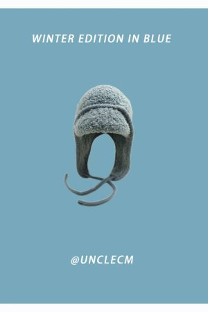 Women's Oversized Knitted Wool Beanie Hat - Blue Ear-Protecting Design for Autumn and Winter, Flattering Style