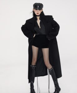 Women's Oversized Woolen Coat with Structured Shoulder Pads, Long Sleeve, Minimalist Texture, Warm Winter Style