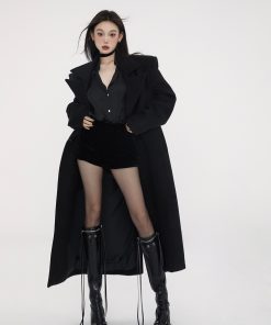 Women's Oversized Woolen Coat with Structured Shoulder Pads, Long Sleeve, Minimalist Texture, Warm Winter Style
