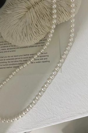 Women's Pearl Necklace - Light Luxury High-End Pure Silver Collarbone Chain - Korean Style Accessories for 2025