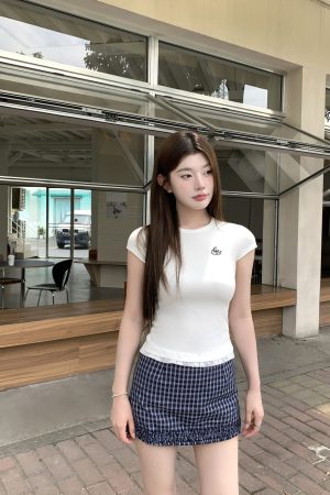 Women's Plaid Ruffled Hem Shorts Skirt - Comfortable, Versatile Summer Fashion in Playful Korean Style