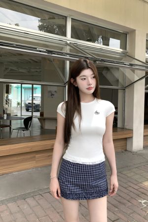 Women's Plaid Ruffled Hem Shorts Skirt - Comfortable, Versatile Summer Fashion in Playful Korean Style