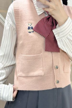 Women's Pudding Bear Knitted Vest - V-Neck Sleeveless Jacket for Autumn & Winter Layering, Cute Academy Style
