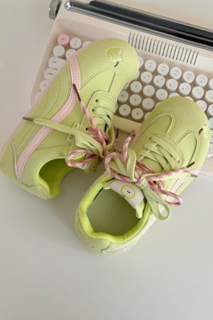 Women's Retro Black and White De Xun Sneakers - Breathable Thin Sole Casual Summer Shoes