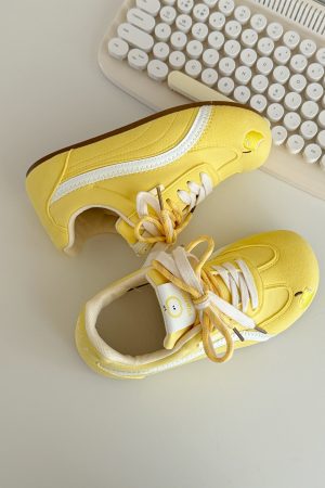 Women's Retro Black and White De Xun Sneakers - Breathable Thin Sole Casual Summer Shoes