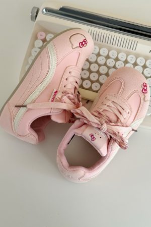 Women's Retro Black and White De Xun Sneakers - Breathable Thin Sole Casual Summer Shoes