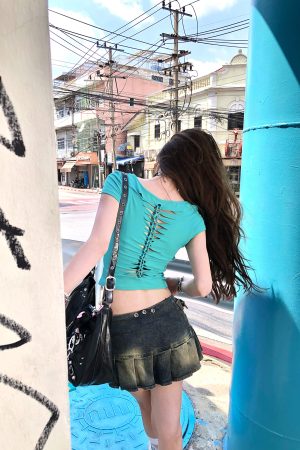 Women's Sexy Off-Shoulder Backless Short Sleeve T-Shirt - Summer Slim Fit Flattering Red Top - Trendy Y2K Style