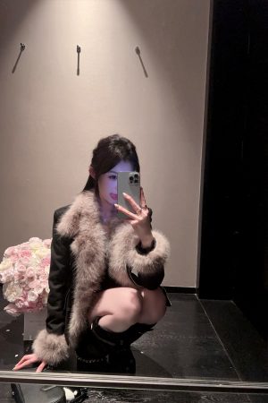 Women's Short Thick Eco-Friendly Suede Fur Coat with Lapel - Winter Jacket for Chic Style