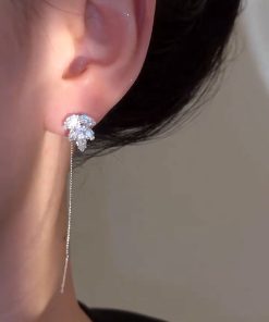 Women's Silver Maple Leaf Ear Thread Earrings - Light Luxury High-Quality Temperament Ear Clips - Trendy 2025 Fashion Accessories