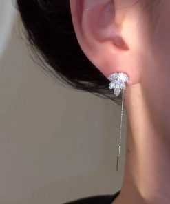 Women's Silver Maple Leaf Ear Thread Earrings - Light Luxury High-Quality Temperament Ear Clips - Trendy 2025 Fashion Accessories