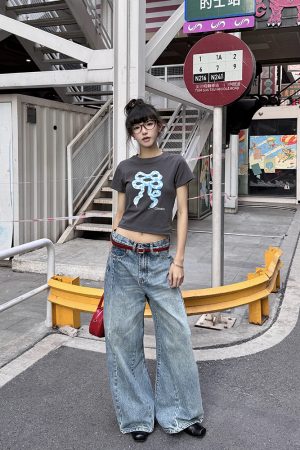 Women's Slim Fit Crop Top - Trendy Short Sleeve T-Shirt for Summer 2025, Y2K Style, Casual Chic Fashion