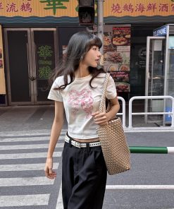 Women's Slim Fit Crop Top - Trendy Short Sleeve T-Shirt for Summer 2025, Y2K Style, Casual Chic Fashion