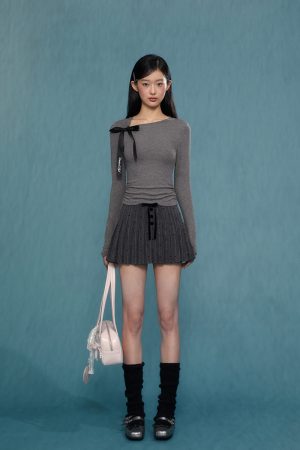 Women's Slim Fit Long Sleeve T-Shirt - Gray Base Layer Top for Spring & Autumn 2025, Perfect for Casual Weekend Style