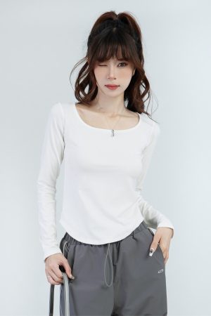 Women's Slim Fit Square Neck White Long Sleeve T-Shirt - Spicy Girl Inner Layer Base Top for Autumn Fashion