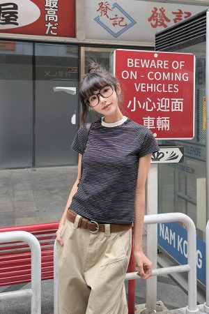 Women's Slim Fit Striped Shoulder T-Shirt, Short Sleeve, Versatile Top, American Vintage Style, Casual 90s Inspired Fashion