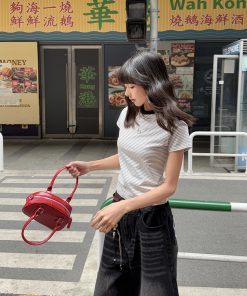 Women's Slim Fit Striped Shoulder T-Shirt, Short Sleeve, Versatile Top, American Vintage Style, Casual 90s Inspired Fashion