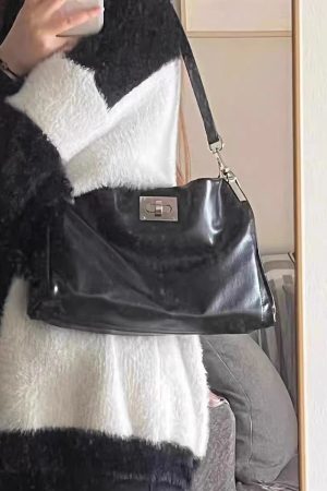 Women's Small Crossbody Handbag - Large Capacity Commuter Bag in Sweet Cool Spicy Girl Style - French Niche Underarm Design