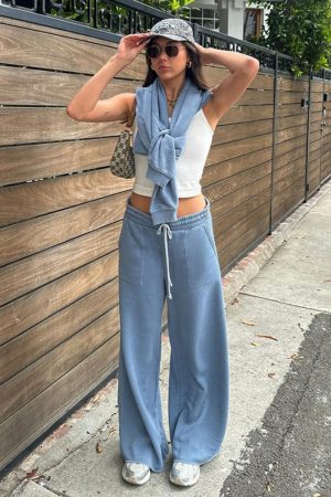 Women's Solid Color Loose Sweatpants - Casual Autumn Winter Streetwear with Elastic Waist and Drawstring, Straight Leg Design