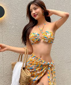 Women's Strapless Three-Piece Bikini Set for Small Bust - Gathered Design, Perfect for Beach Vacation and Hot Springs