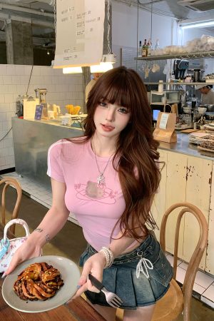Women's Summer Cat Print Slim Fit Lace Embroidery Short Sleeve T-Shirt - Trendy Waist-Defining Top for Y2K Style