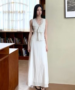Women's Summer White French V-Neck Sleeveless Dress, Slim A-Line Long Skirt, Unique Niche Design, Elegant Casual Style