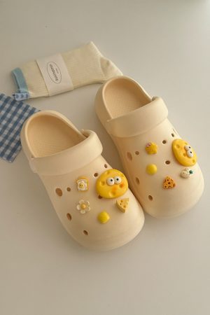 Women's Thick-Soled Two-in-One Half Slippers with Integrated Holes - Summer 2025 Outdoor Fashion Footwear