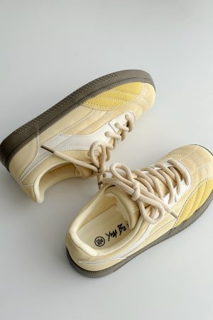 Women's Thick-Soled White Panel Shoes, 2025 Spring Versatile Niche Footwear, Soft Style for Casual and Trendy Looks
