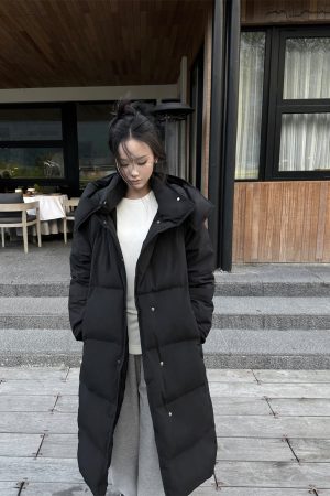 Women's Thick White Down Jacket - 90% Duck Down Winter Coat for Warmth - Stylish Winter Outerwear