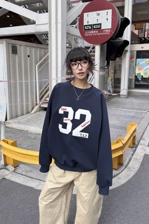 Women's Vintage American Digital AppliquÃ© Sweatshirt, Casual Round Neck Long Sleeve, 90s Inspired Couple's Style