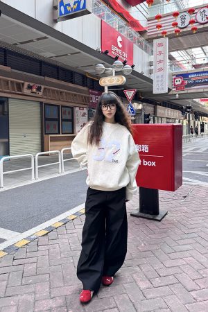 Women's Vintage American Digital AppliquÃ© Sweatshirt, Casual Round Neck Long Sleeve, 90s Inspired Couple's Style