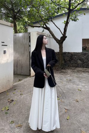 Women's Vintage Black Suit Jacket - Autumn Loose Fit Casual Blazer with Single Button & Versatile Shoulder Design
