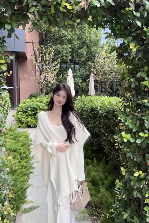 Women's White Alpaca Wool Knitted Cardigan Coat - Warm Autumn Winter Cloak Shawl for Cozy Layering