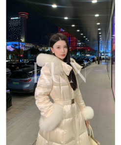 Women's White Duck Down Jacket with Fox Fur Collar - Thick Mid-Length Waist-Defining Winter Style 2025