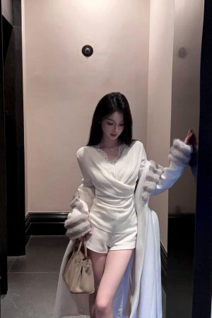 Women's White V-Neck Knitted Lace Vest Two-Piece Outfit - Spring Fashion Set, Perfect for Y2K and Korean Style Looks