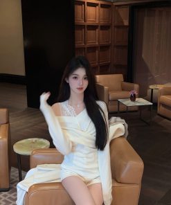 Women's White V-Neck Knitted Lace Vest Two-Piece Outfit - Spring Fashion Set, Perfect for Y2K and Korean Style Looks