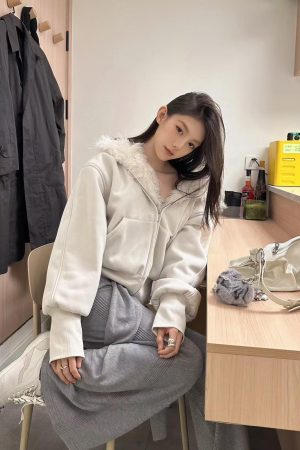 Women's Winter Hooded Sweatshirt with Padded Rabbit Fur Collar, Pumpkin/Moon Gray, Thickened Short Jacket, Cozy Style