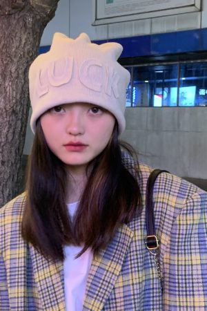 Women's Wool Knit Hat - Versatile Autumn/Winter Warm Cap, Face-Shaping Design, Korean Style, Trendy for Couples
