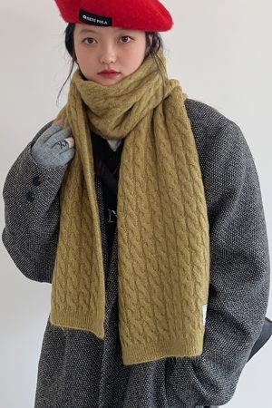 Women's Wool Scarf - 2025 Winter High-End Imitation Cashmere Warm Korean Style Versatile Neck Gaiter in Green