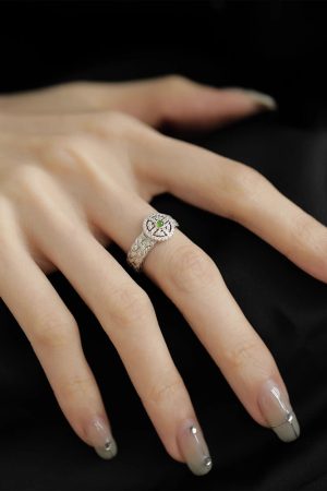 Woven Jade Stone Lace Ring for Women - High-End Light Luxury Fashion Accessory, Personalized Index Finger Design