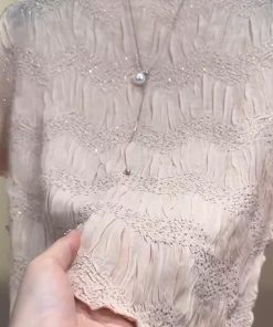 Wrinkle-Resistant Slimming Short-Sleeve Women's Top - Breathable Skin-Friendly Fabric for Effortless Style