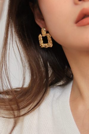 Wrinkled Texture French High-Fashion Square Pendant Gold Earrings - Retro Niche Trendy Hypoallergenic Jewelry