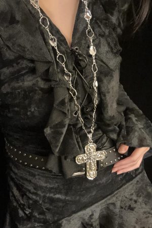 Y2K Big Cross Necklace - Heavy Gothic Girl Accessory, Long Chain for Subculture Baddie Style, Sweet Cool Sweater Jewelry