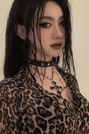 Y2K Gothic Punk Layered Clavicle Chain Necklace - Cross Choker Sweater Accessory for Edgy Style