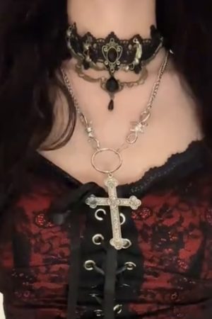 Y2K Multi-Layer Pearl Cross Pendant Necklace for Women, Metal Sweater Chain Accessory, Sweet and Cool Fashion Statement