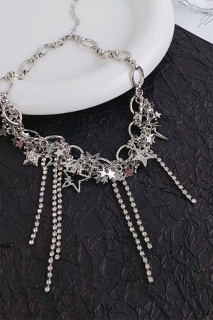 Y2K Silver Star Necklace with Metal Tassel Pendant, Multi-Layer Sequined Clavicle Chain for Women, Cool Girl Outing Jewelry
