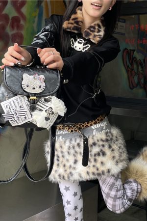 Y2K Small Backpack with Hello Kitty Cat Design, Diamond-Studded Mini Bag for Spicy Girl Streetwear Fashion